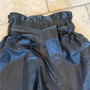 NEW KARINA GRIMALDI juana vegan leather short in black Sz Small